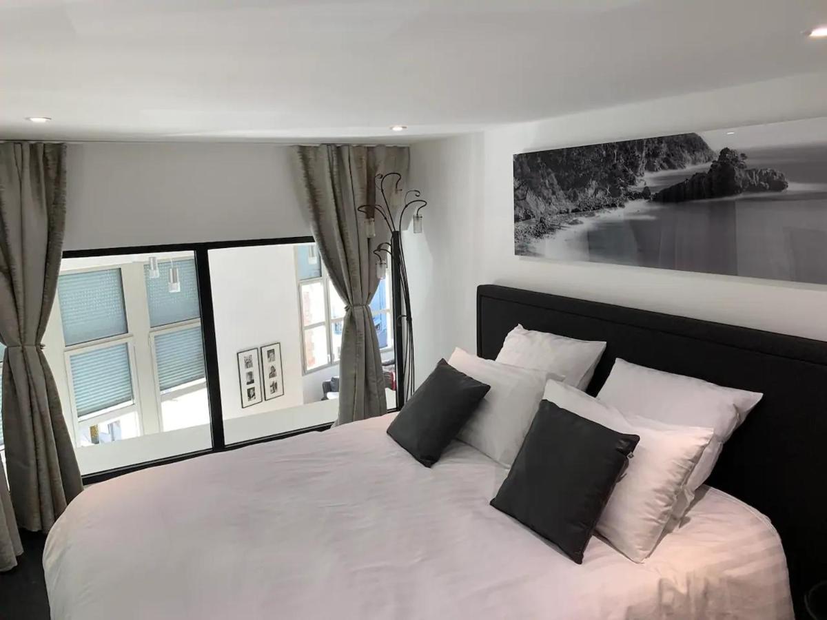 Apartament Loft Des Sacres - Vue Unique Sur La Cathedrale Reims Zewnętrze zdjęcie