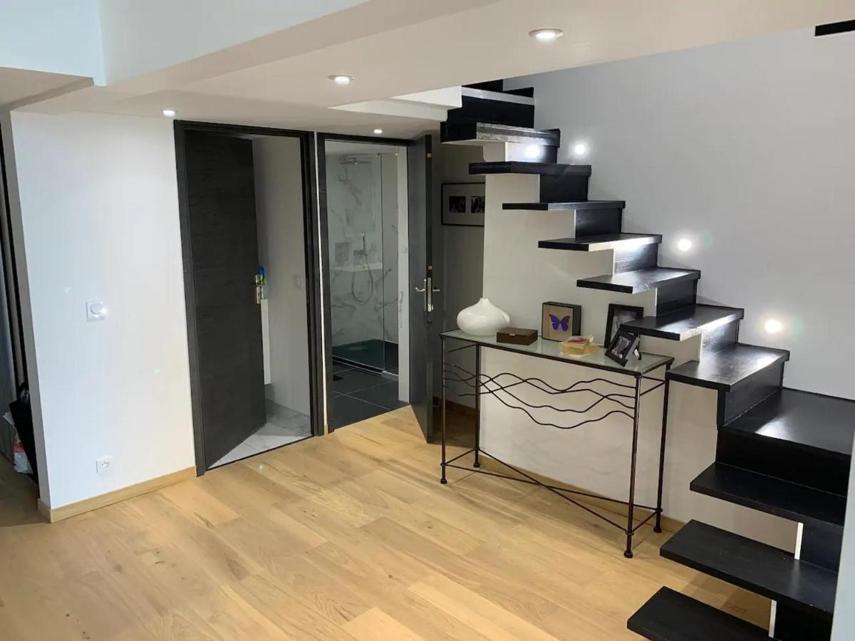 Apartament Loft Des Sacres - Vue Unique Sur La Cathedrale Reims Zewnętrze zdjęcie